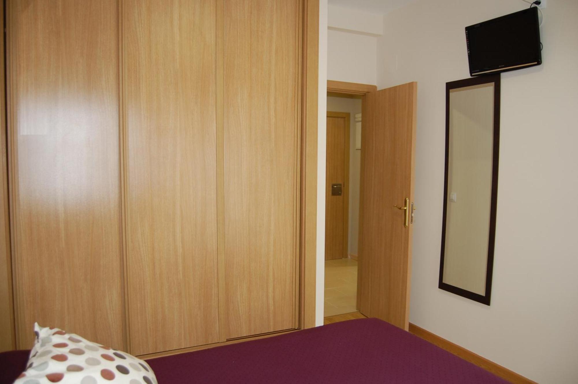 Aparthotel Encasa Madrid Ngoại thất bức ảnh